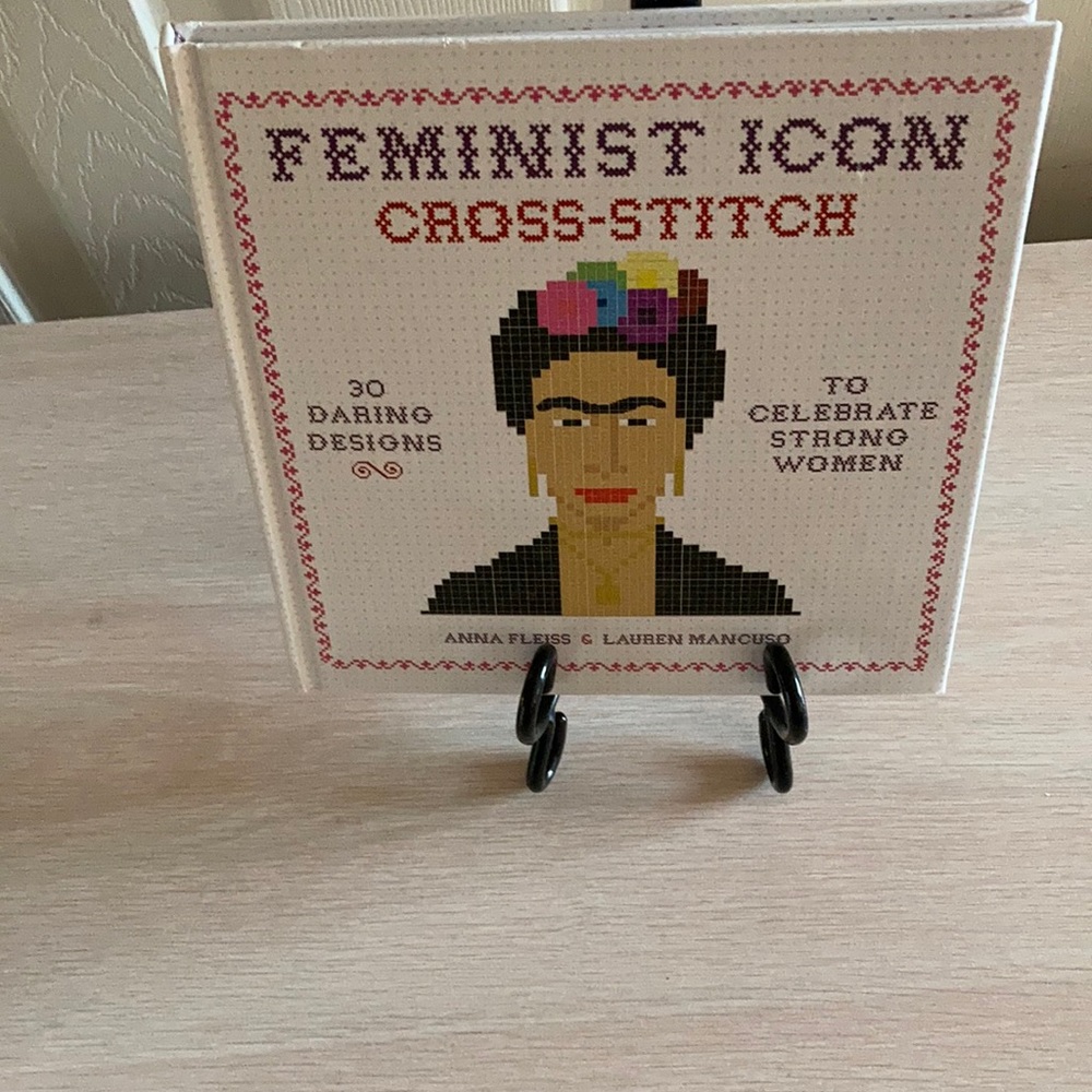 FEMINIST ICON CROSS-STICH BOOK NEW